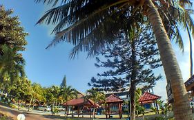 Amazing Beach Resort Palu
